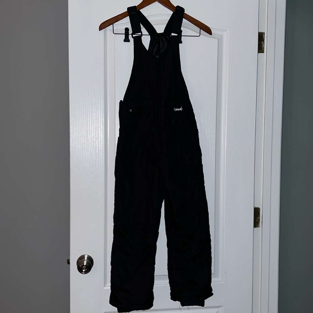 Like New Small Youth ski/ snow suit perfect for skiing, snow tubbing,etc